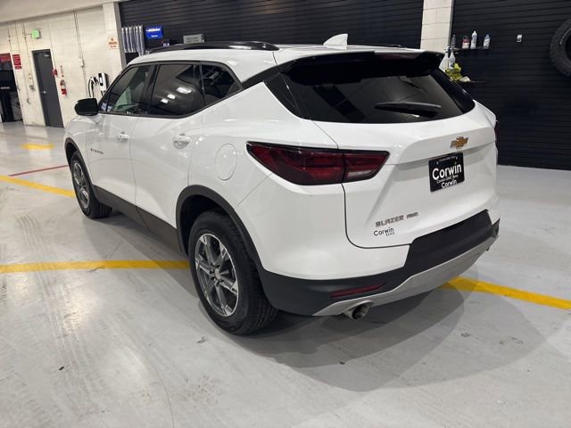 Used 2025 Chevrolet Blazer LT w/ Convenience Package image 6