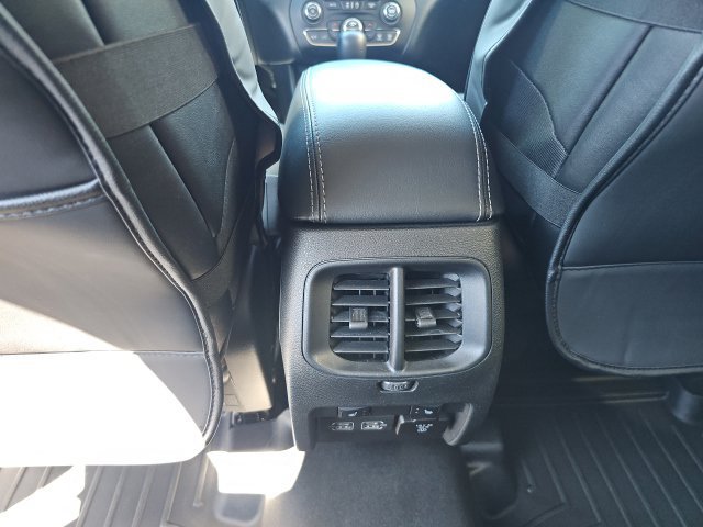 Used 2022 Jeep Cherokee Limited w/ Elite Package AWD/4WD image 12