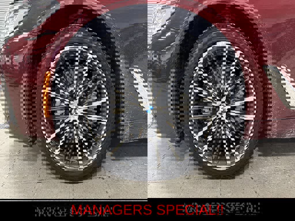 Used 2023 BMW 530i xDrive w/ Premium Package image 10