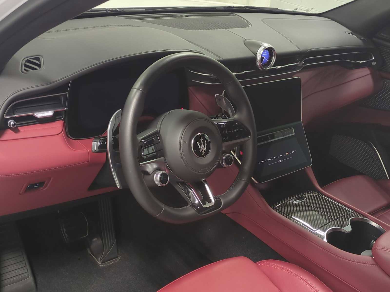 Used 2023 Maserati Grecale Modena image 2