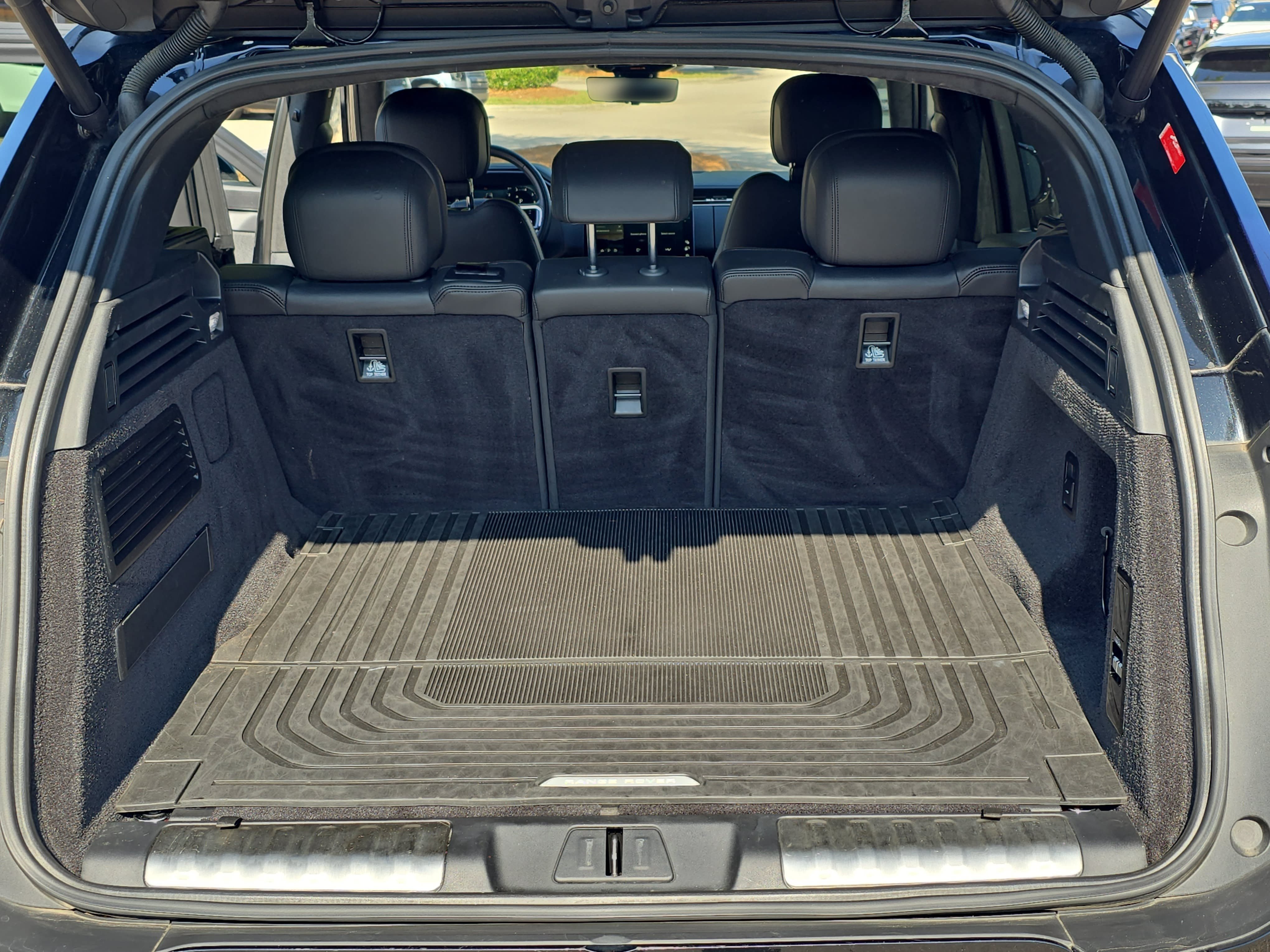 Certified 2023 Land Rover Range Rover Sport First Edition AWD/4WD image 13