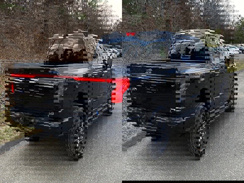 Used 2023 Ford F150 Lightning Lariat image 7