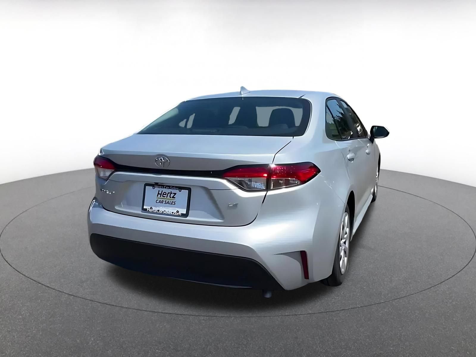 Used 2025 Toyota Corolla LE FWD image 14