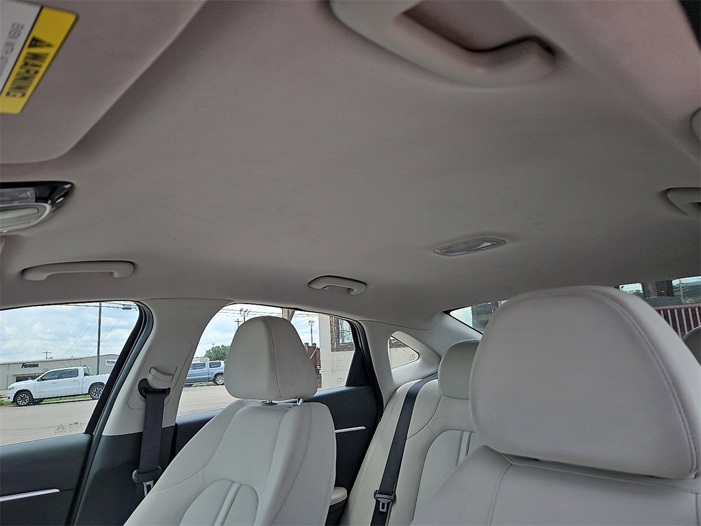 Used 2022 Hyundai Sonata SE w/ Winter Weather Package image 19