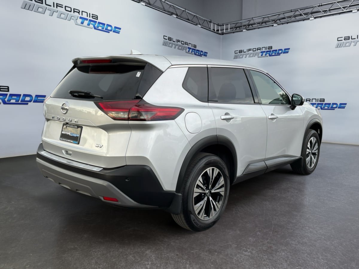 Used 2021 Nissan Rogue SV FWD image 5