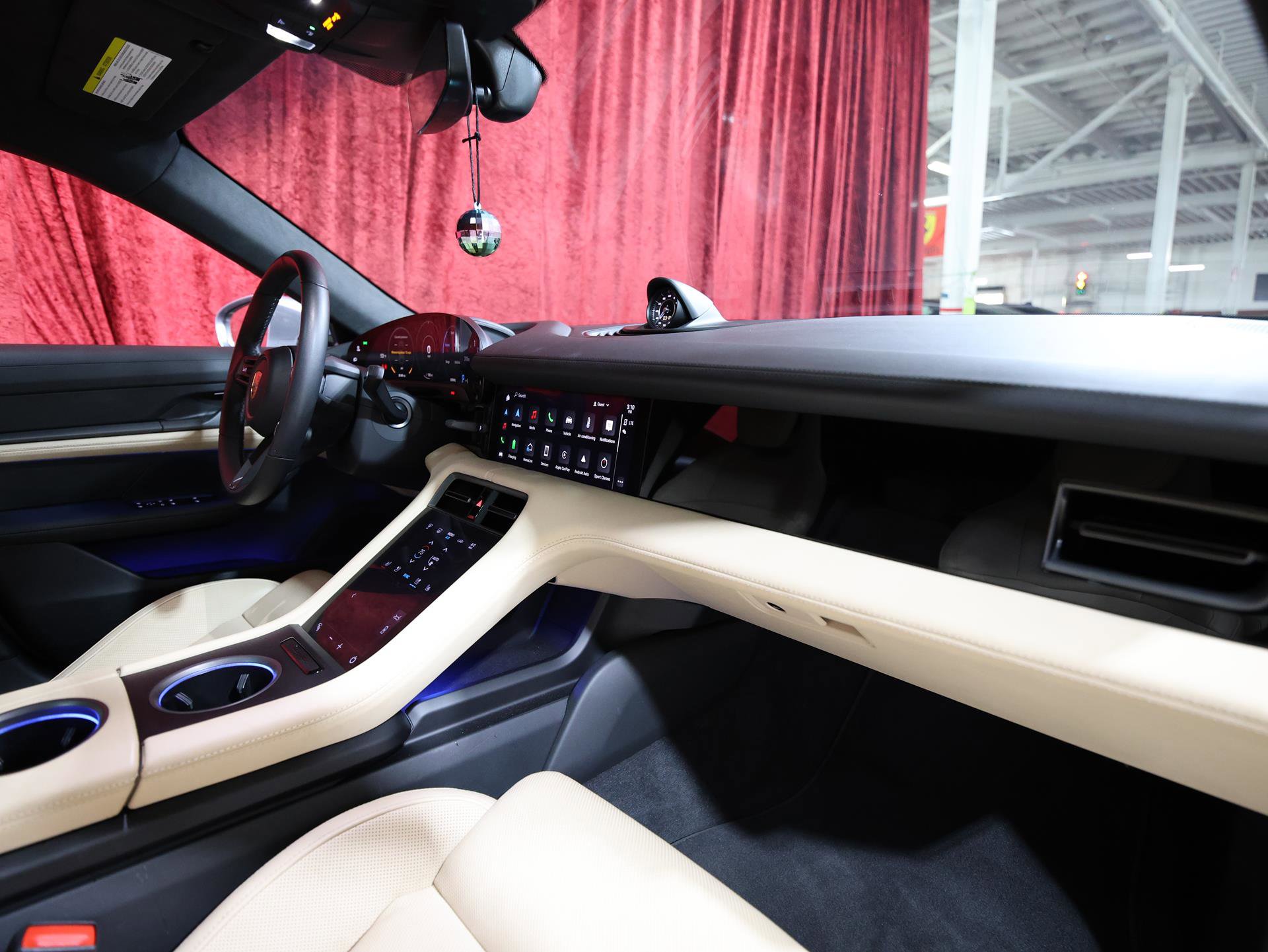 Used 2023 Porsche Taycan GTS image 32