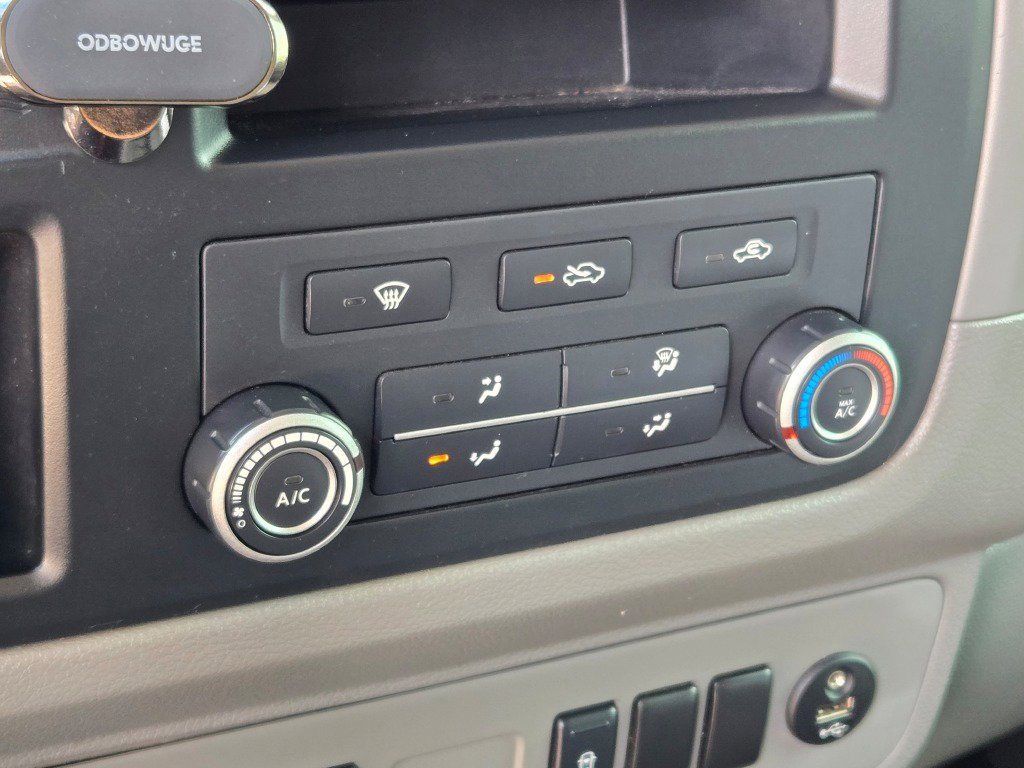 Used 2014 Nissan NV 2500 SV w/ Technology Package image 19