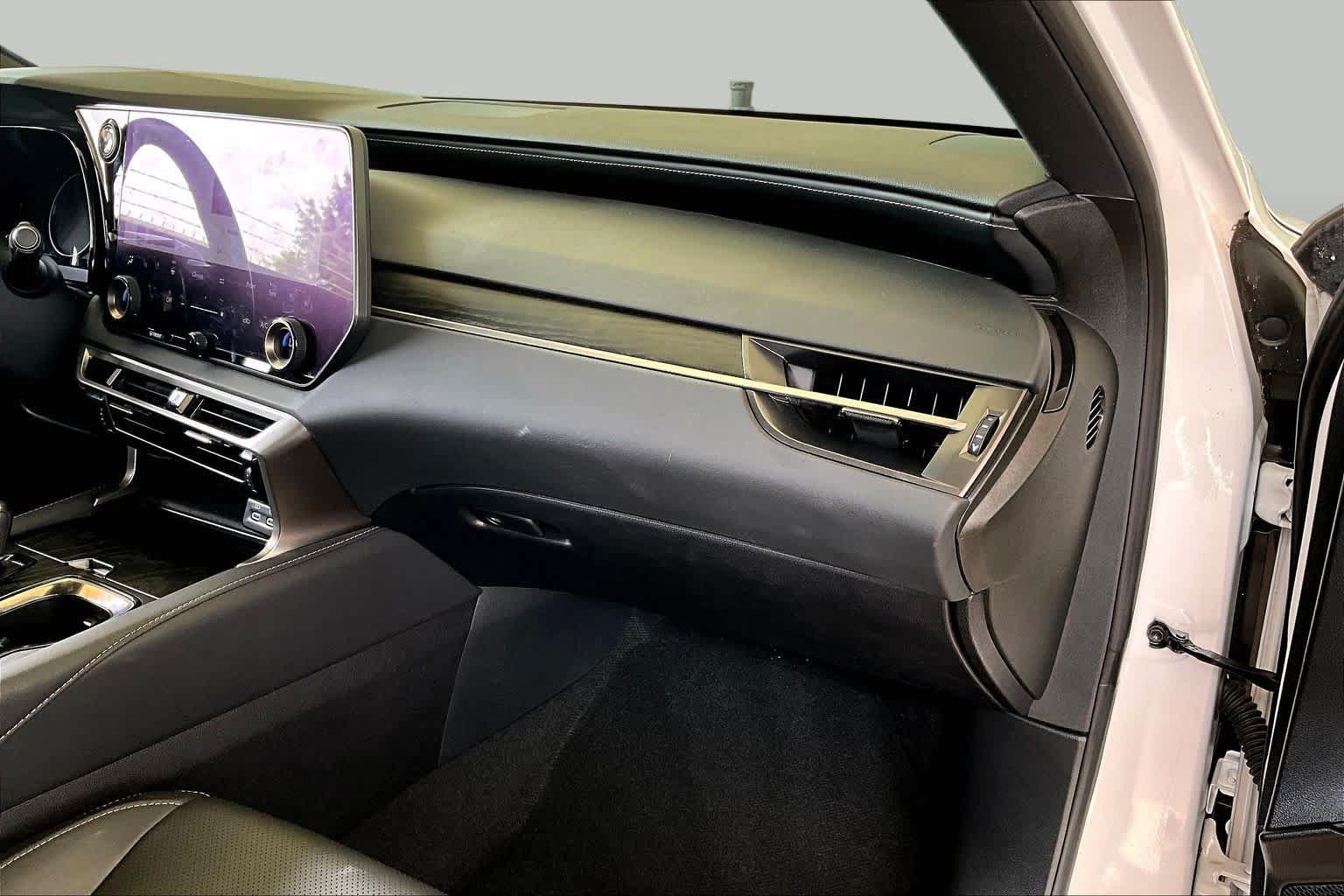 Used 2024 Lexus RX 350 Premium w/ Accessory Package (Z1) FWD image 16
