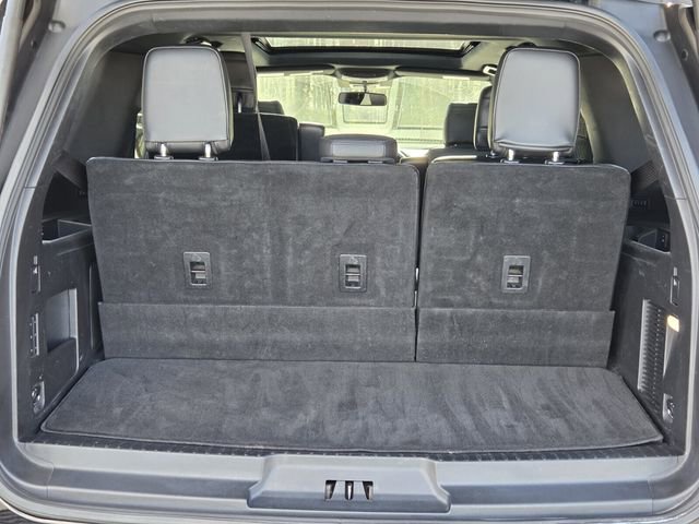 Used 2018 Ford Expedition Limited w/ Equipment Group 302A AWD/4WD image 10