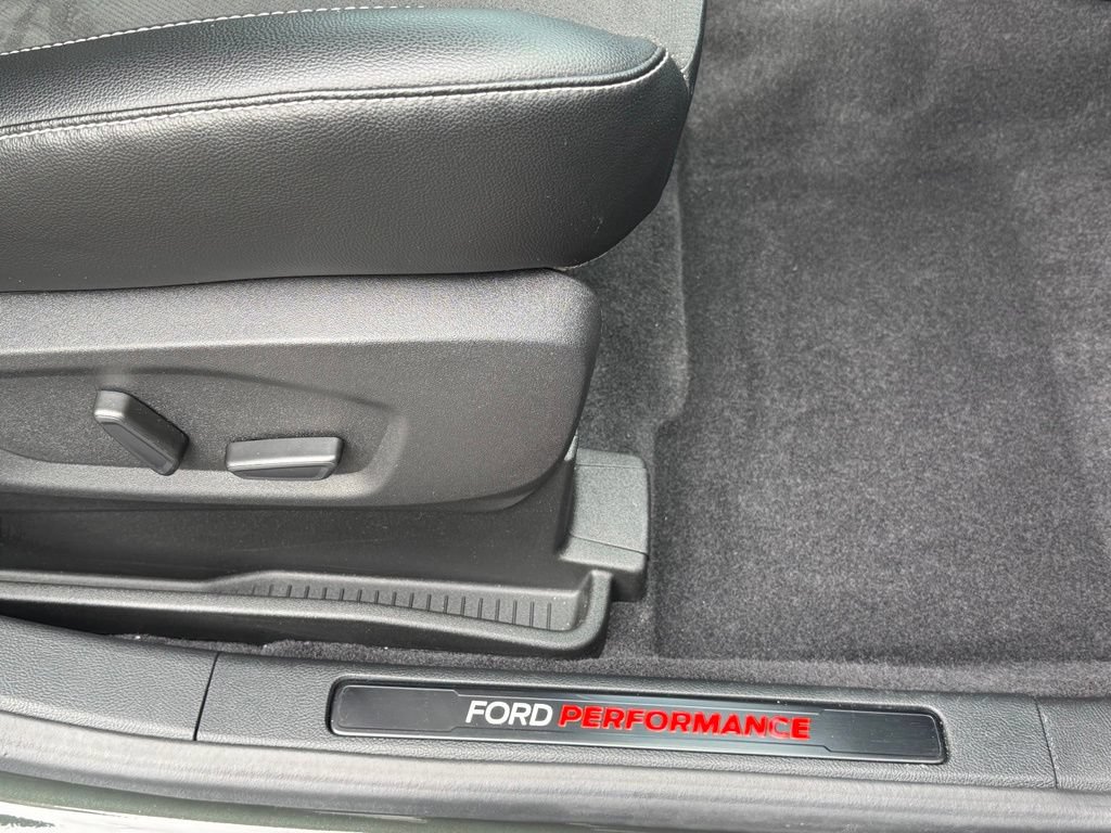 Used 2022 Ford Edge ST AWD/4WD image 30