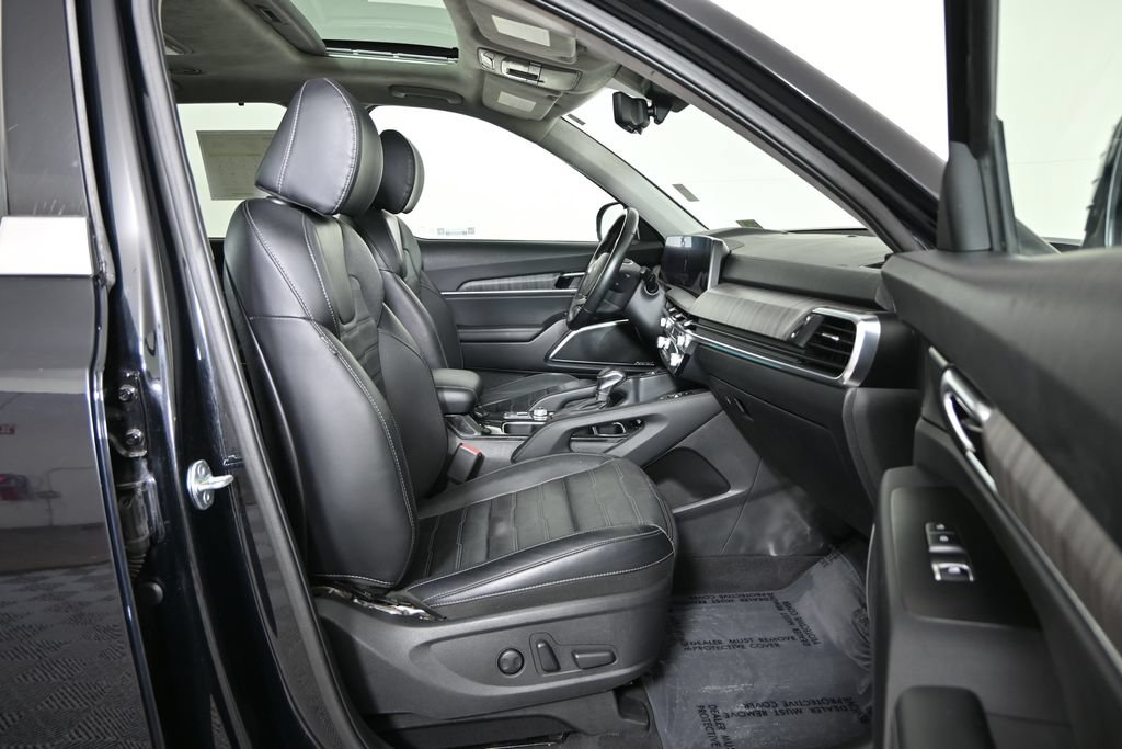 Used 2023 Kia Telluride SX AWD/4WD image 13