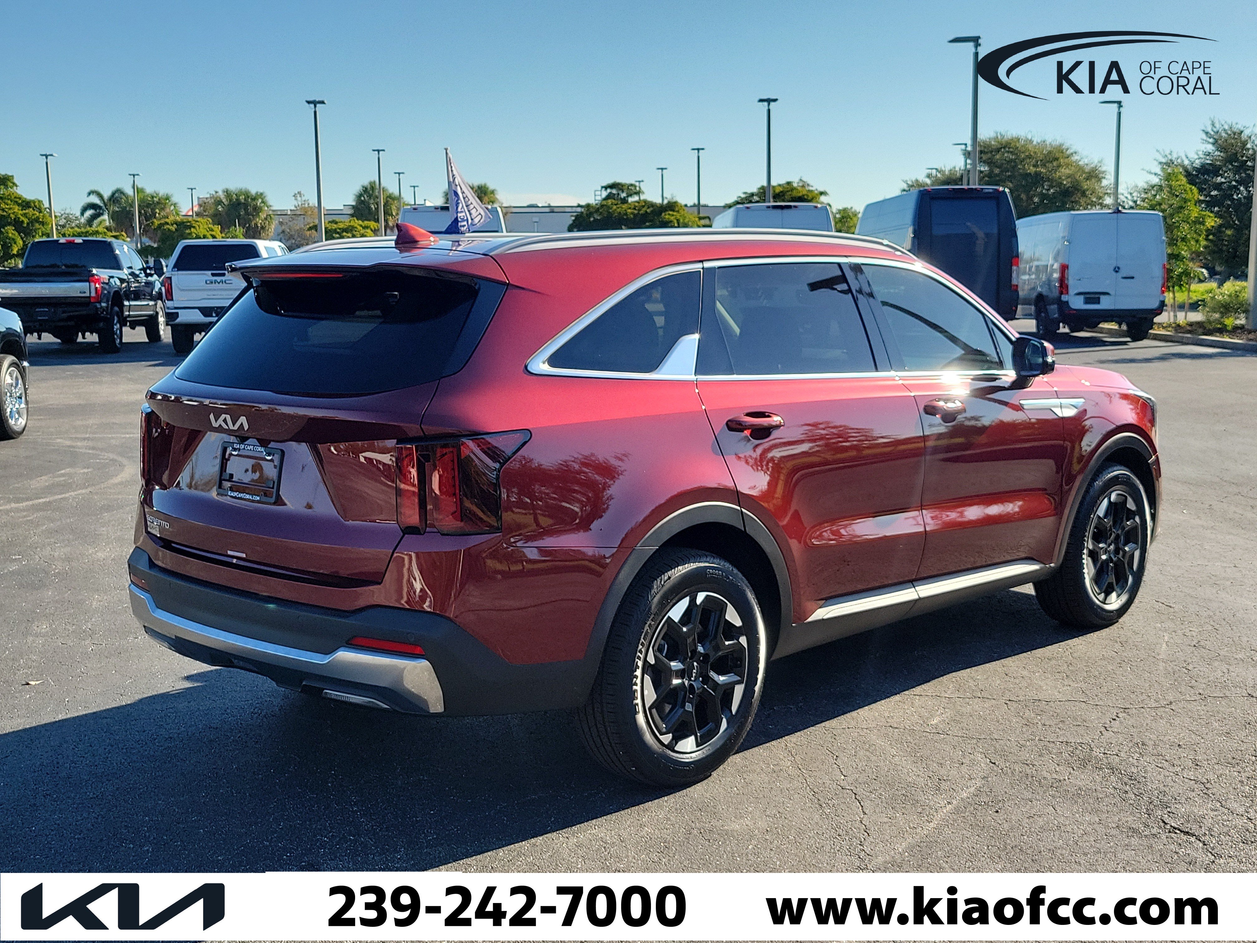 Certified 2025 Kia Sorento S w/ Panoramic Sunroof Package FWD image 6