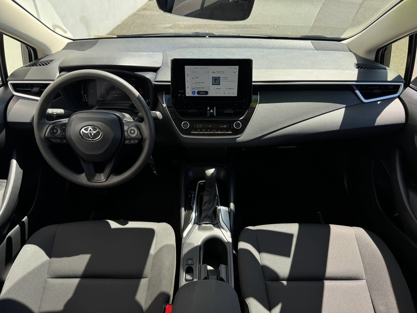 Used 2026 Toyota Corolla LE FWD image 15