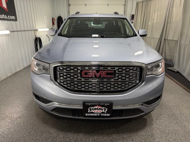 Used 2017 GMC Acadia Denali w/ Technology Package AWD/4WD image 2