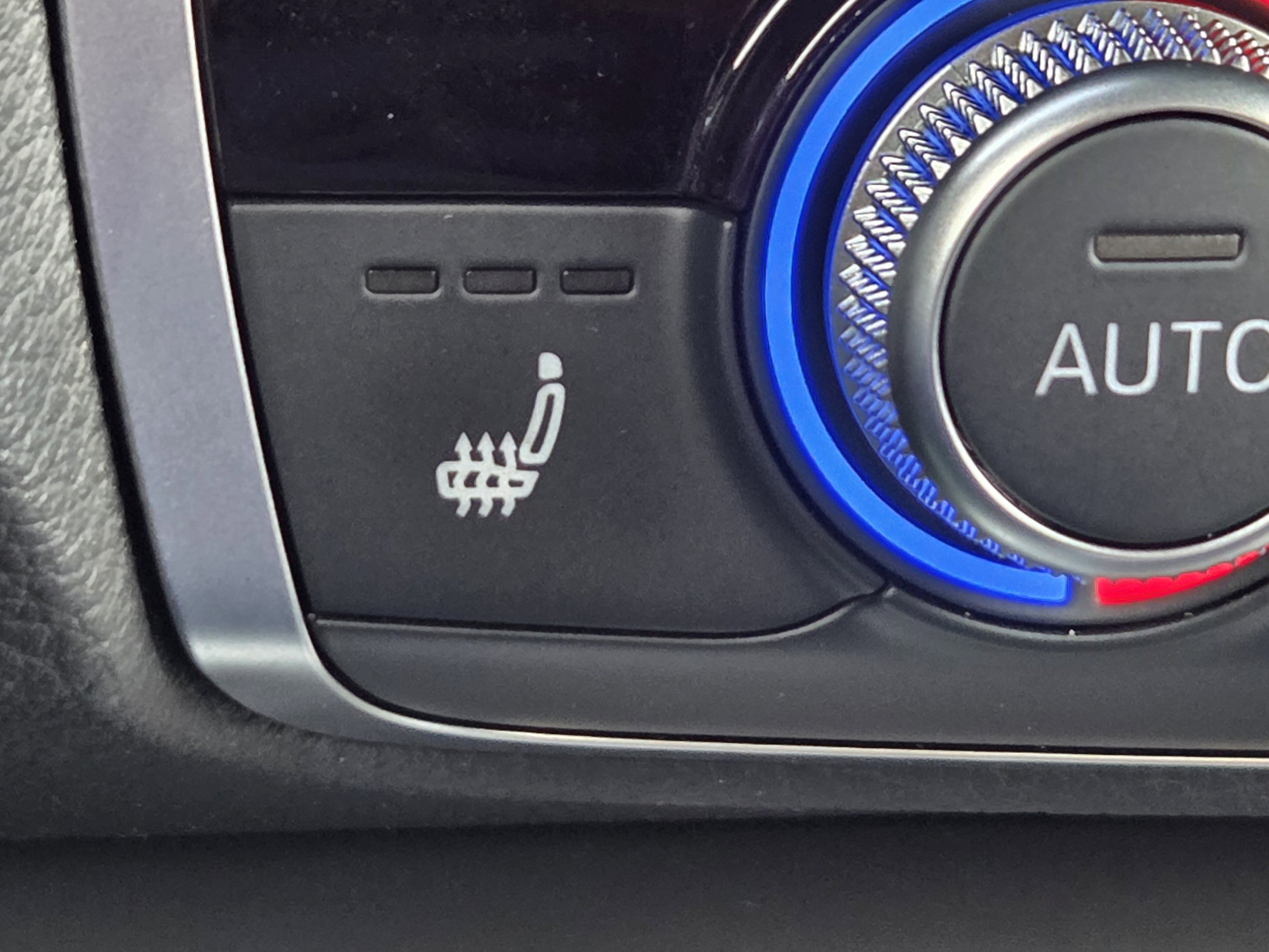 Used 2025 Audi Q3 2.0T Premium w/ Convenience Package image 14