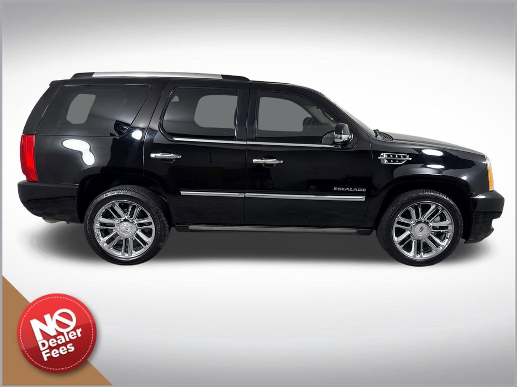 Used 2012 Cadillac Escalade Platinum AWD/4WD image 2