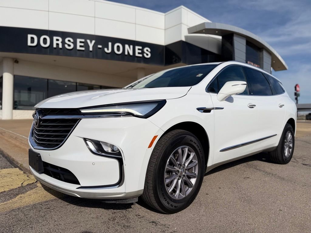 Used 2024 Buick Enclave Premium image 1