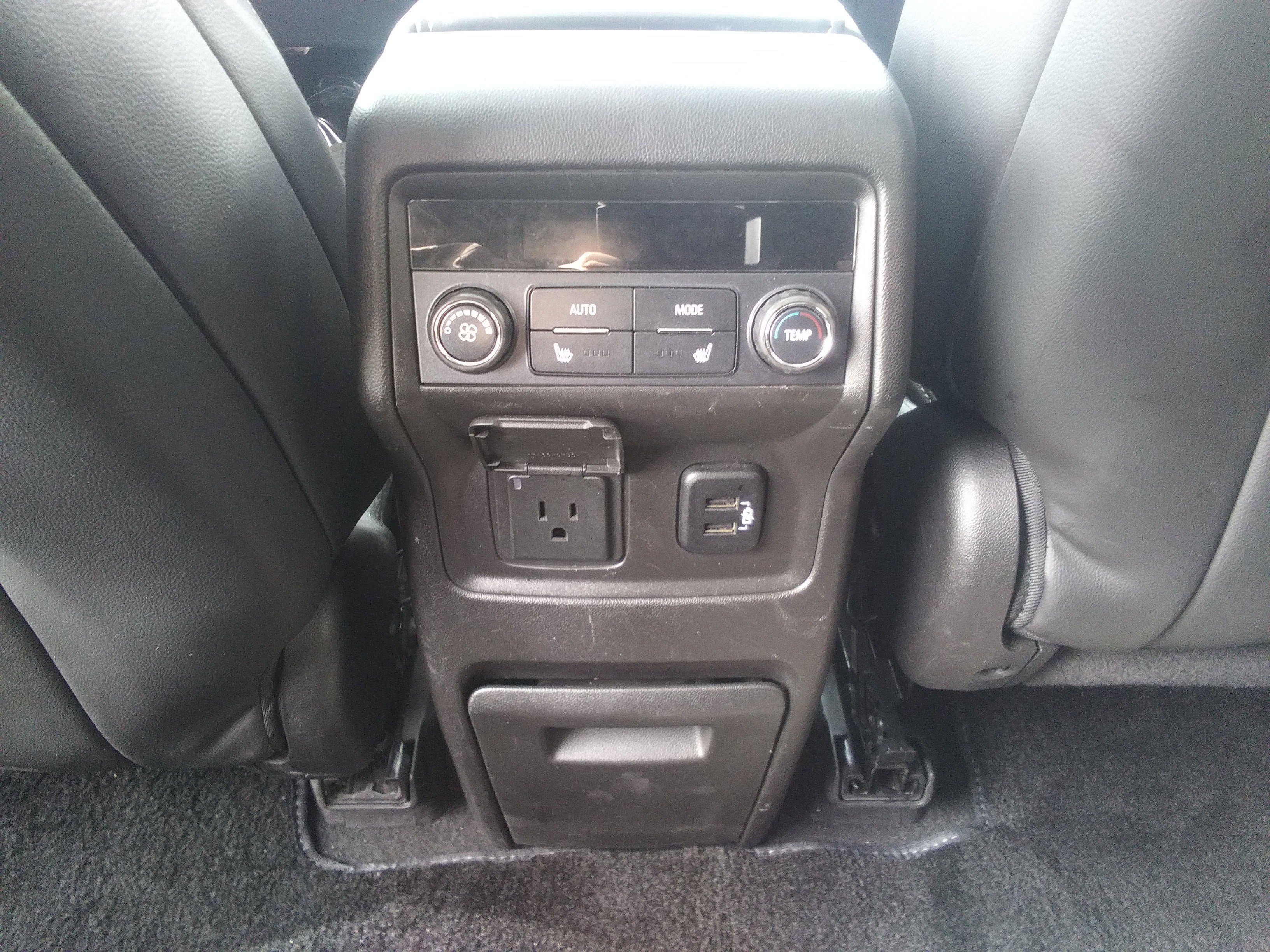 Used 2017 GMC Acadia Denali w/ Technology Package image 13