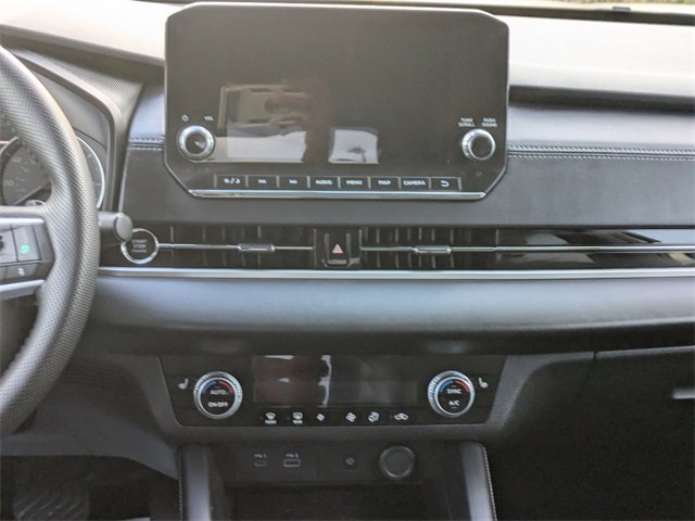 Used 2024 Mitsubishi Outlander FWD image 20