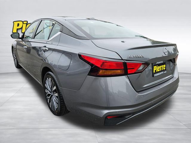 Used 2023 Nissan Altima 2.5 SV image 3