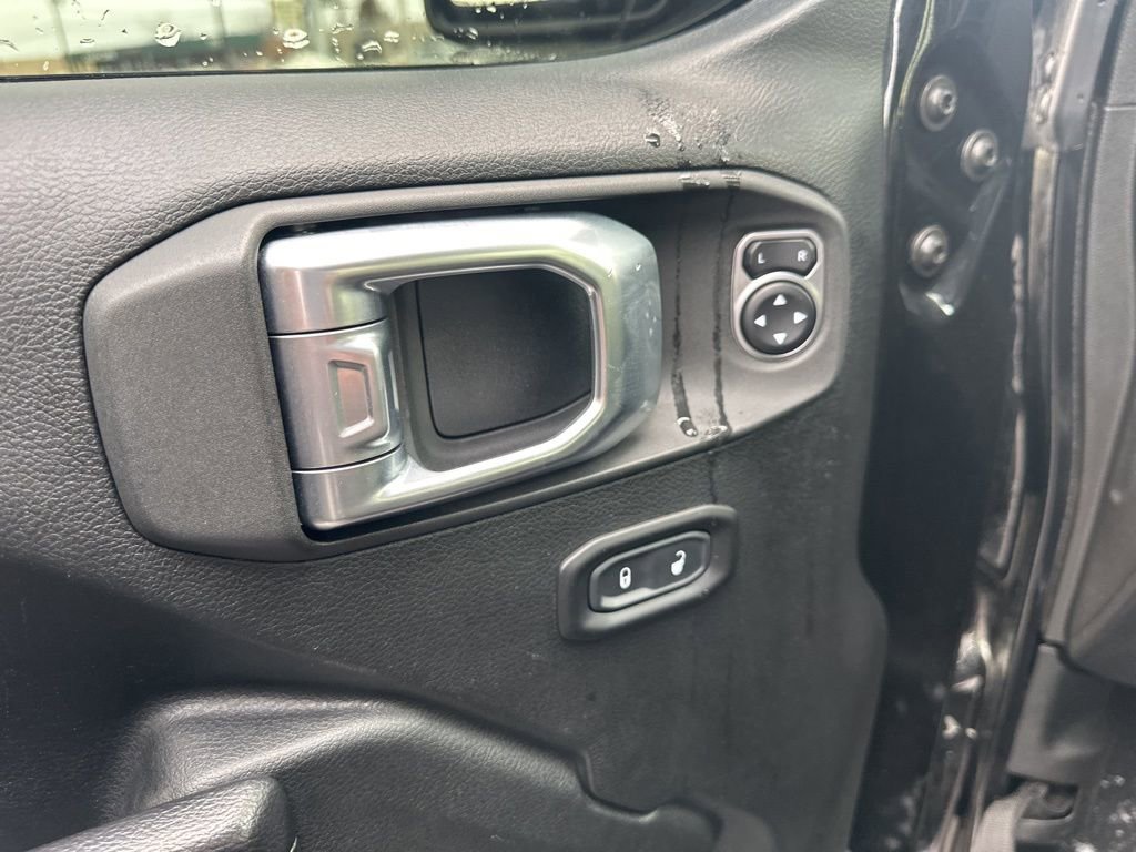 Used 2020 Jeep Wrangler Unlimited Sport image 10