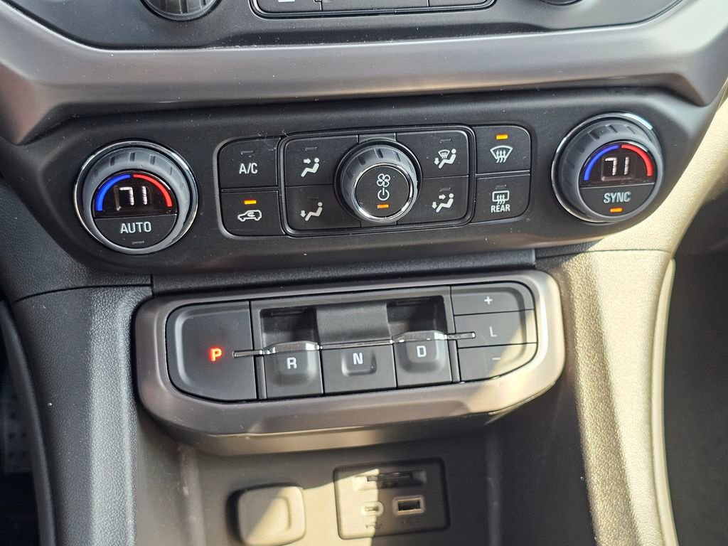 Used 2023 GMC Acadia AT4 AWD/4WD image 7