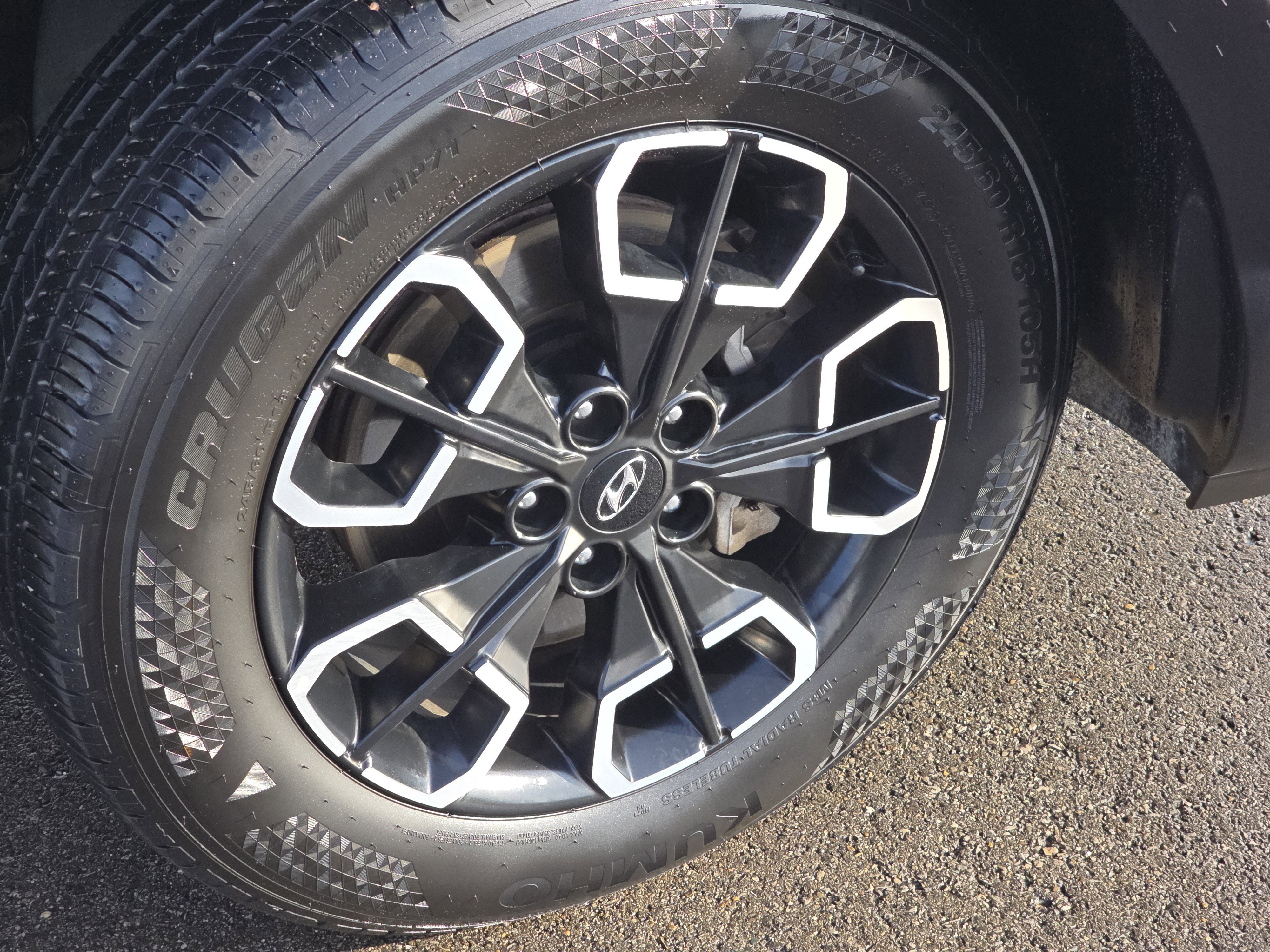 Used 2024 Hyundai Santa Cruz SEL image 13