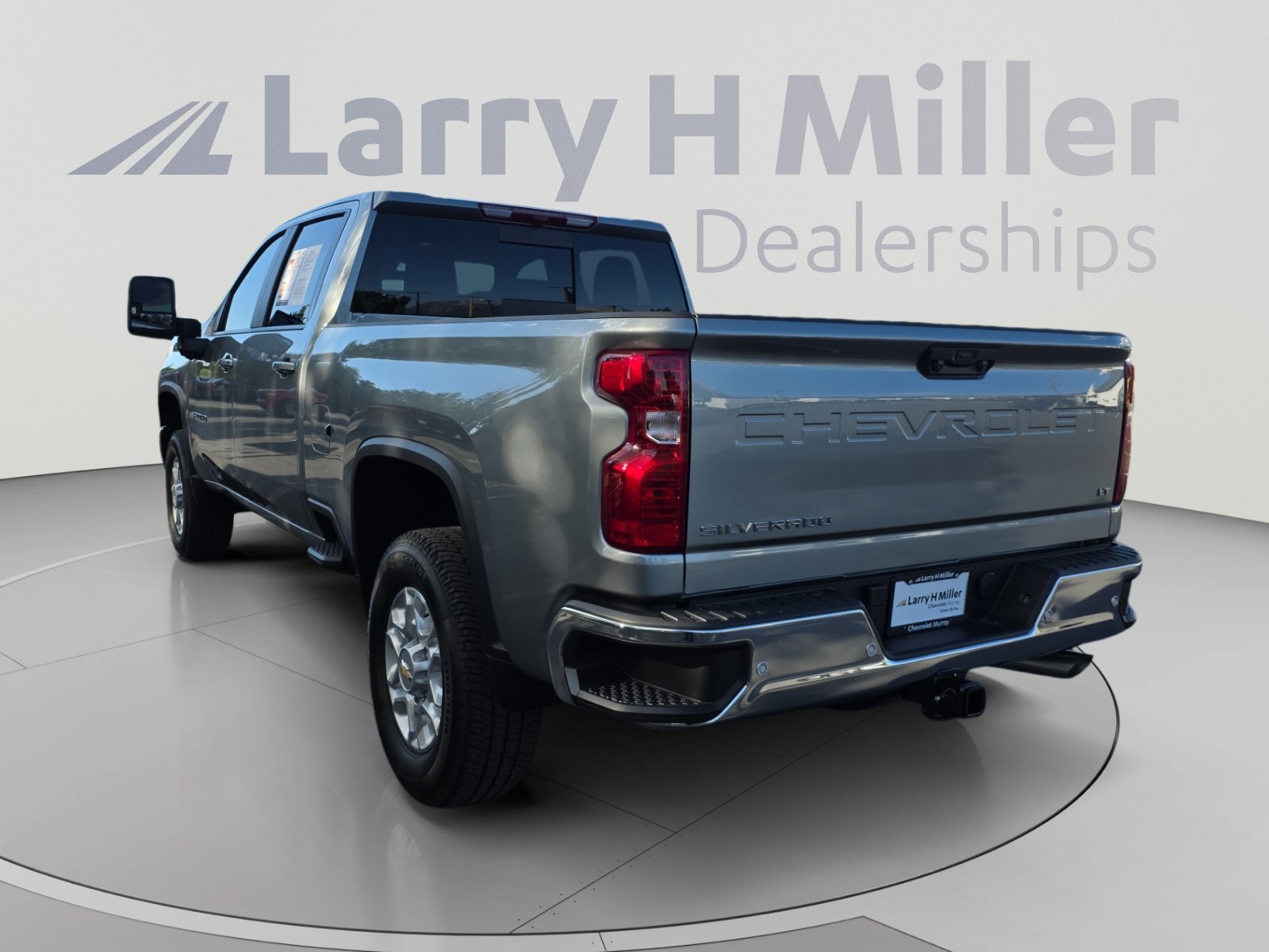 Used 2026 Chevrolet Silverado 3500 LT w/ Safety Package AWD/4WD image 3