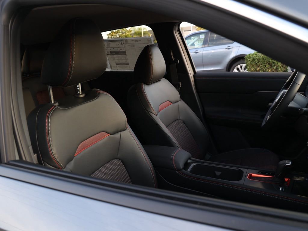 New 2026 Nissan Kicks SR image 21
