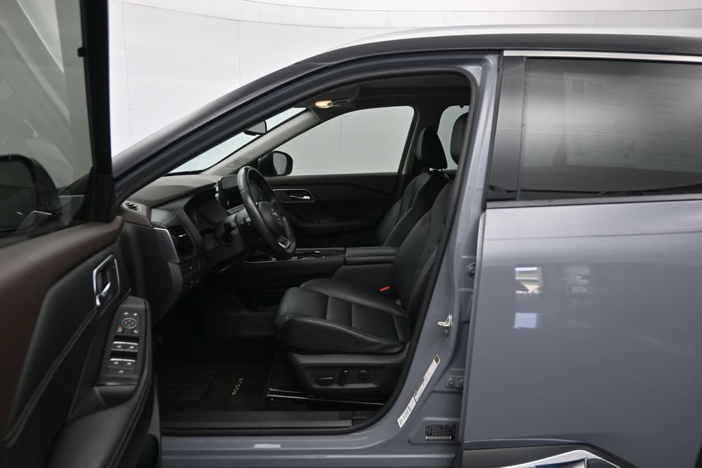 Used 2021 Nissan Rogue SL w/ Premium Package FWD image 22