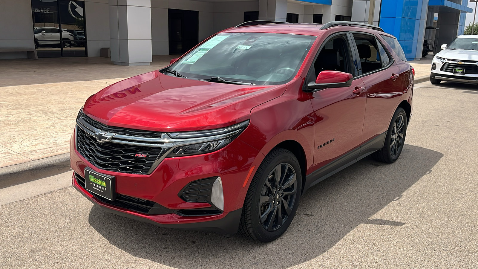 Used 2022 Chevrolet Equinox RS FWD image 3