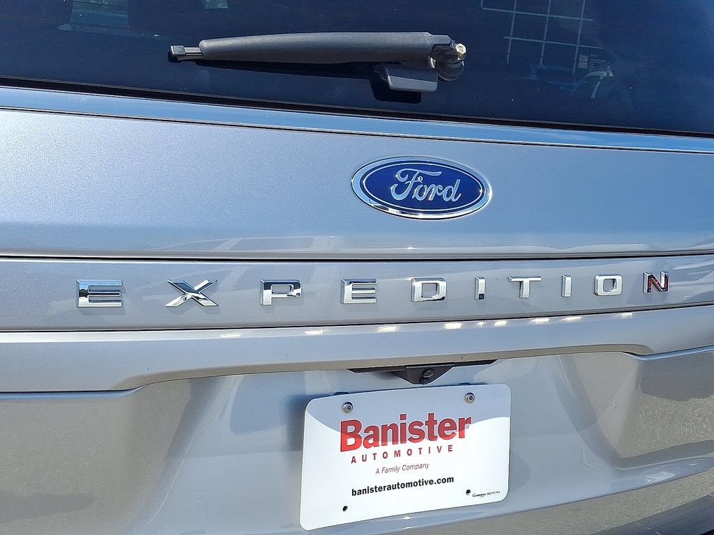 Used 2024 Ford Expedition XLT AWD/4WD image 30