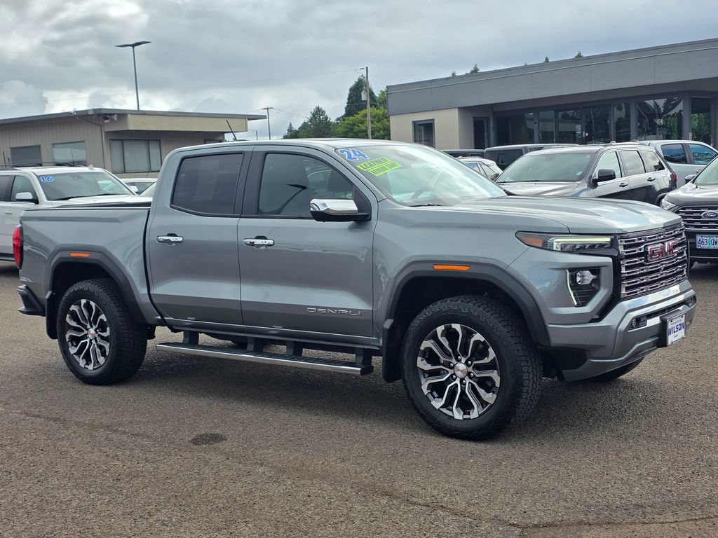 Used 2024 GMC Canyon Denali AWD/4WD image 3