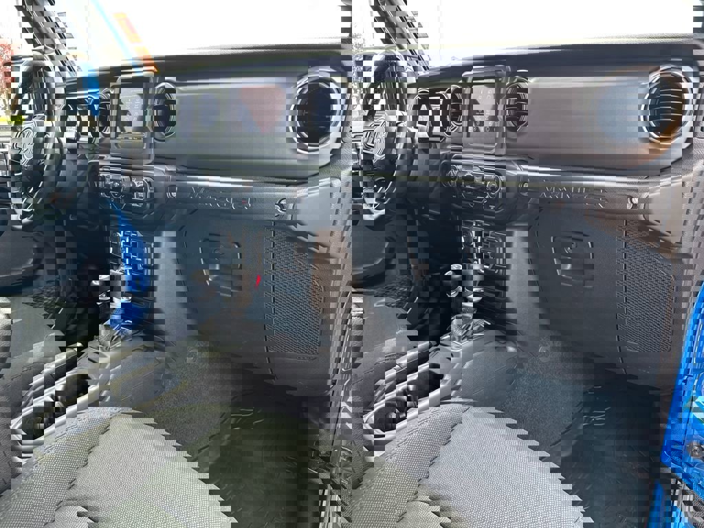 Used 2021 Jeep Wrangler Unlimited Sport AWD/4WD image 32