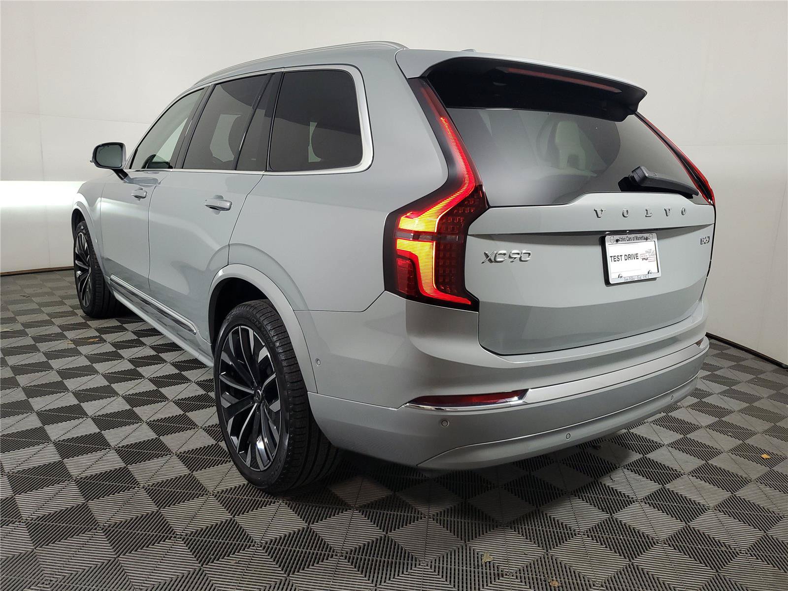 Certified 2026 Volvo XC90 B6 Ultra AWD/4WD image 4