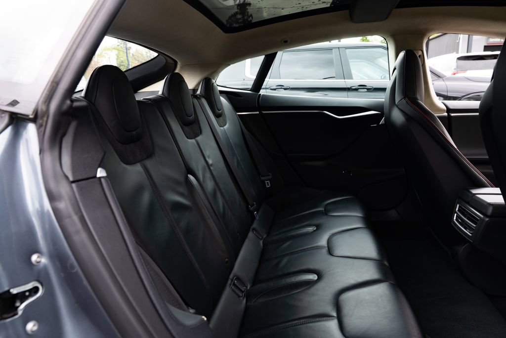 Used 2013 Tesla Model S Performance image 17