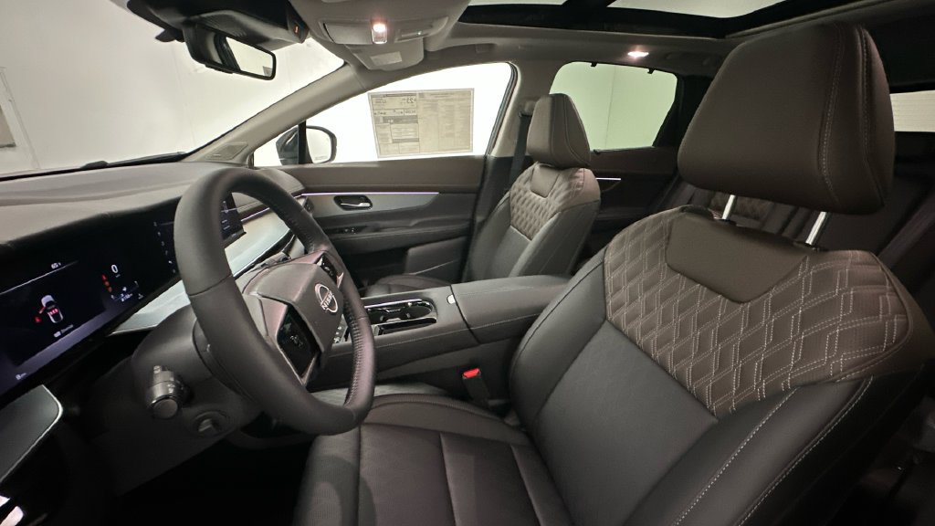 New 2025 Nissan Murano Platinum w/ Cargo Package AWD/4WD image 9