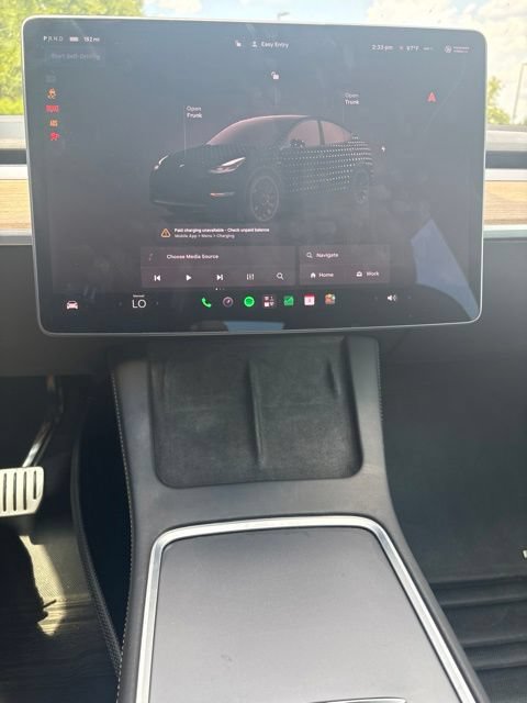 Used 2022 Tesla Model Y Performance AWD/4WD image 11