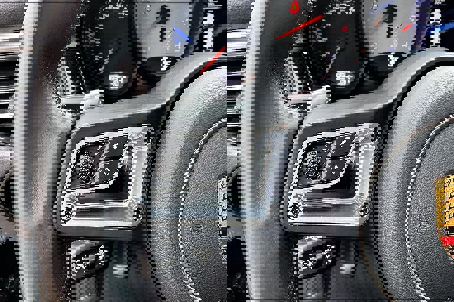 Used 2021 Porsche Macan S AWD/4WD image 23