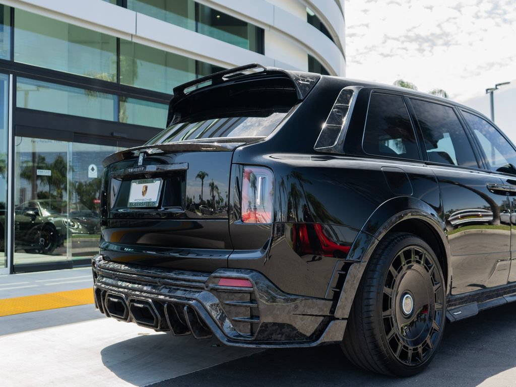 Used 2026 Rolls-Royce Cullinan AWD/4WD image 9