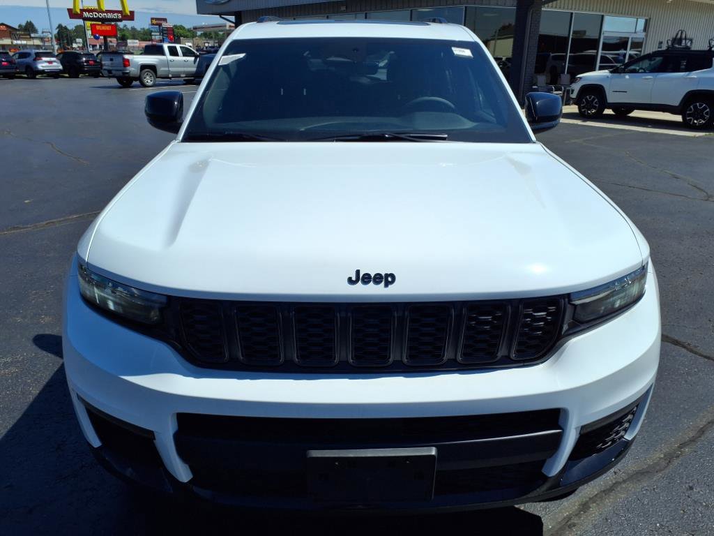 New 2025 Jeep Grand Cherokee L Limited w/ Black Appearance Package image 6