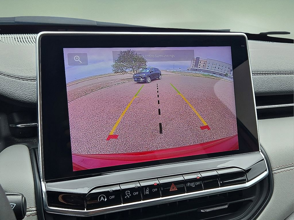 Used 2025 Jeep Compass Limited AWD/4WD image 28