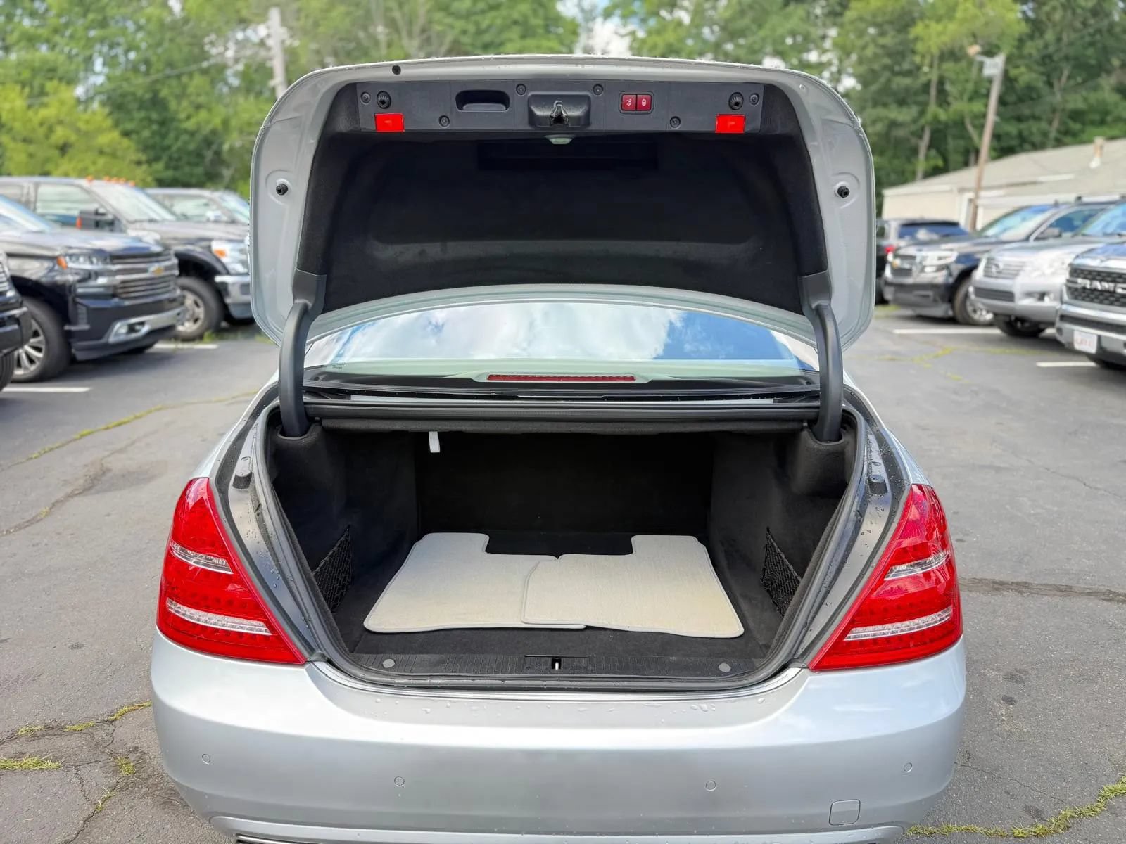 Used 2013 Mercedes-Benz S 550 4MATIC image 31