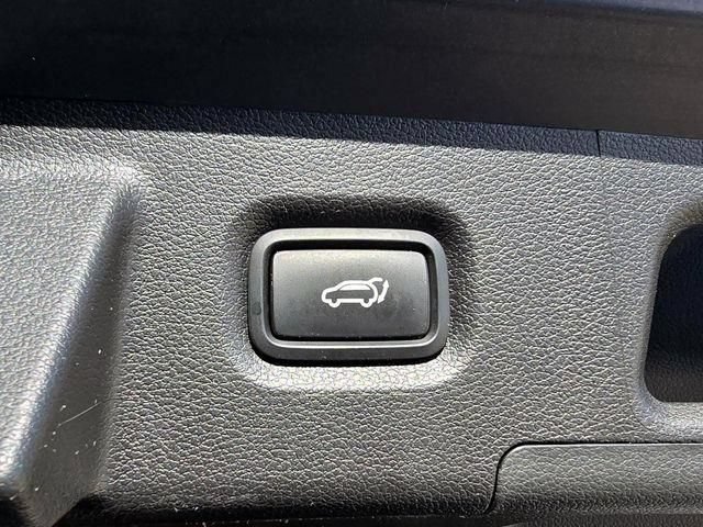 Used 2023 Hyundai Santa Fe Limited FWD image 21