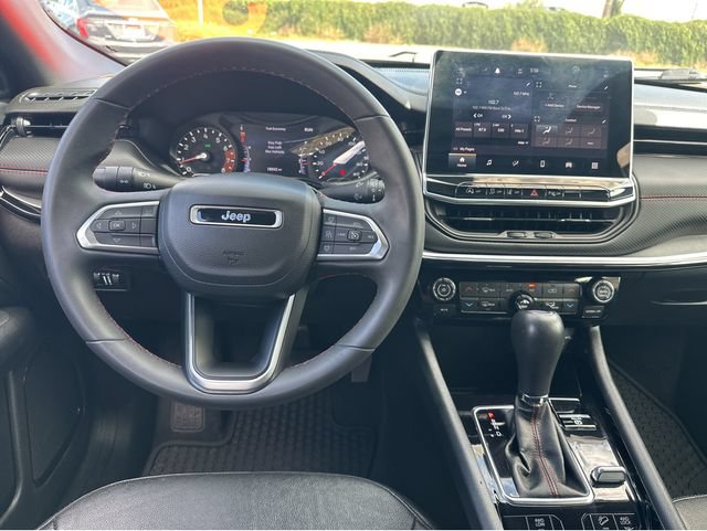 Used 2023 Jeep Compass Trailhawk AWD/4WD image 6