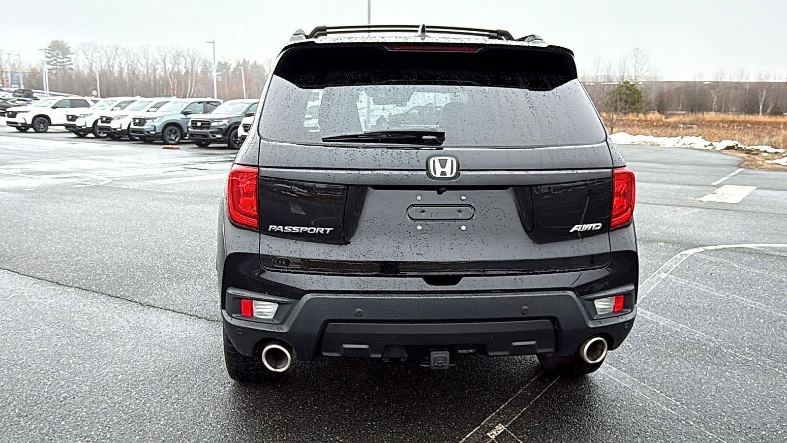 Used 2023 Honda Passport EX-L image 9