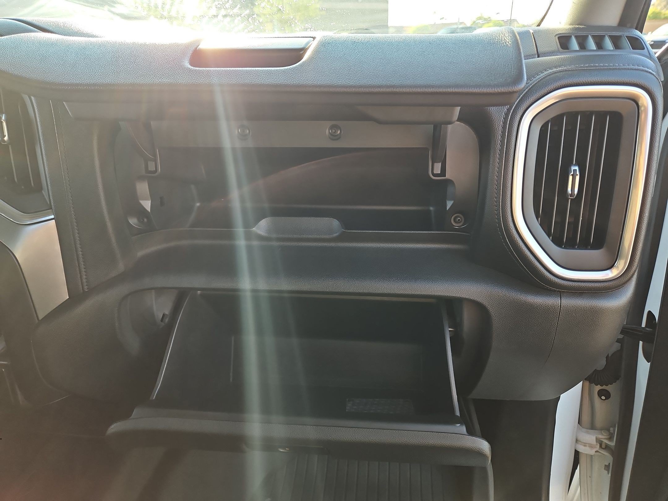 Used 2019 Chevrolet Silverado 1500 RST w/ All-Star Edition AWD/4WD image 31