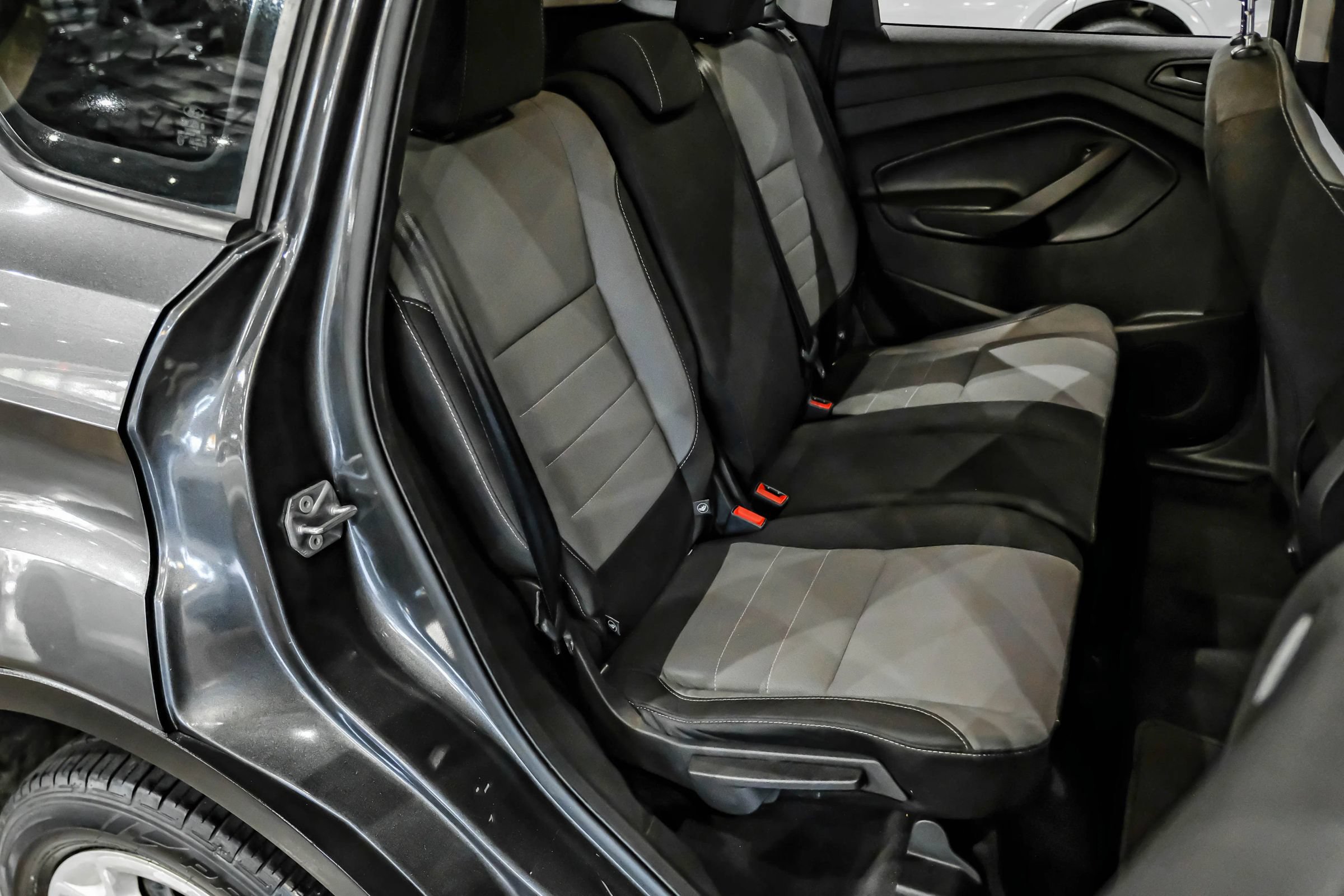 Used 2019 Ford Escape S FWD image 32