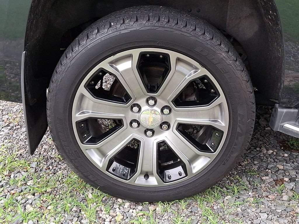 Certified 2019 Chevrolet Tahoe Premier AWD/4WD image 35