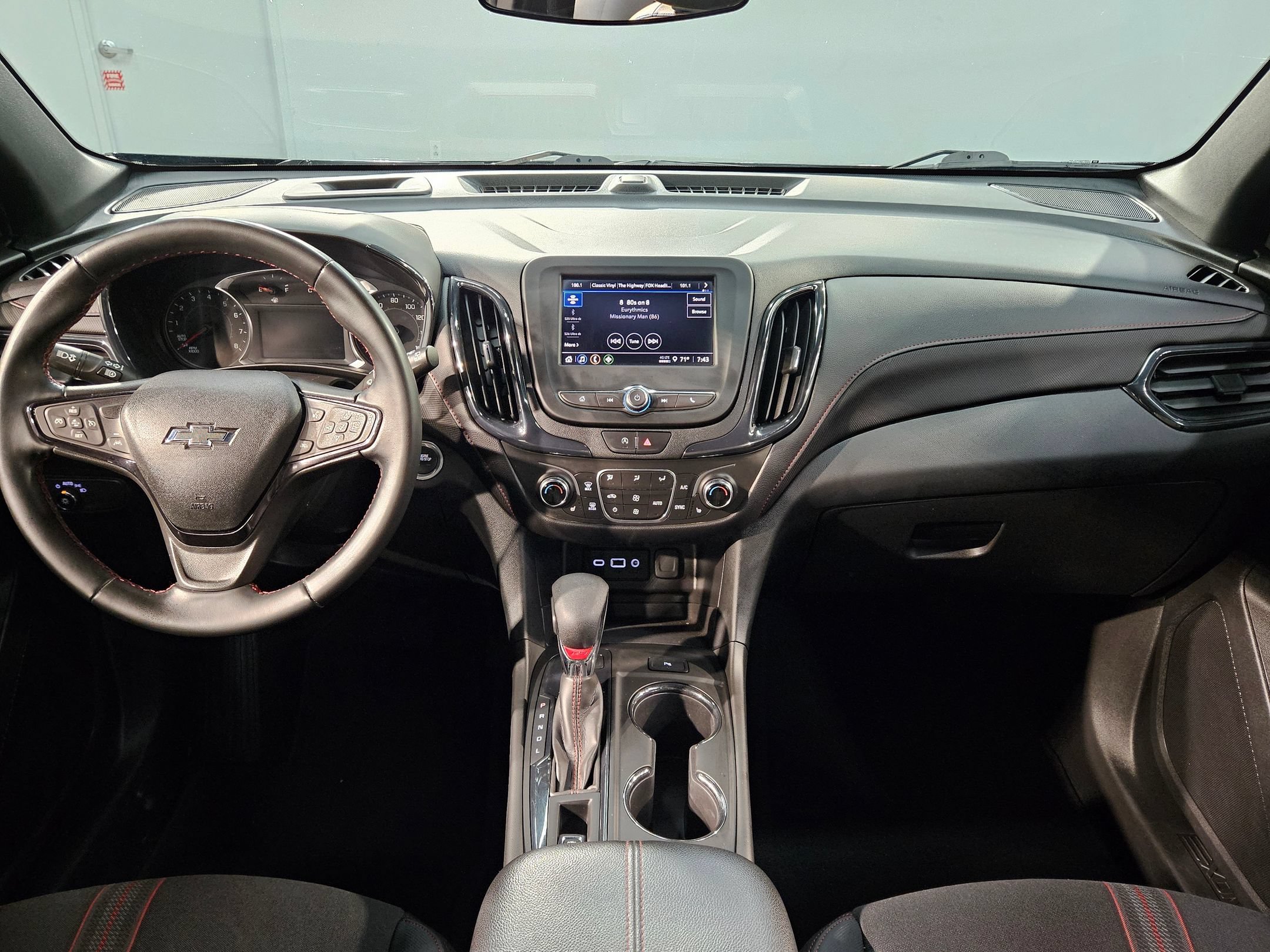 Used 2023 Chevrolet Equinox RS AWD/4WD image 10